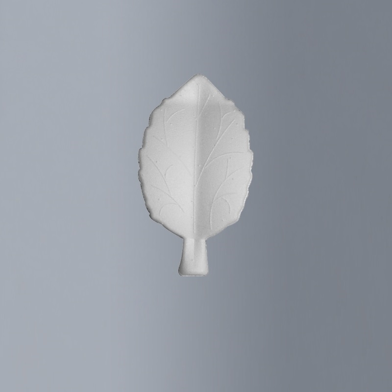 R30080000.jpg RAYHER STYROFOAM LEAF 8.5X5CM - Image 1