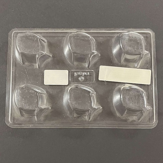 R3116400.jpg RAYHER CANDLE MOULD 5-6CM 6PCS FISH - Image 1