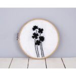 RAYHER WOODEN EMBROIDERY FRAME D.17CM - Image 2