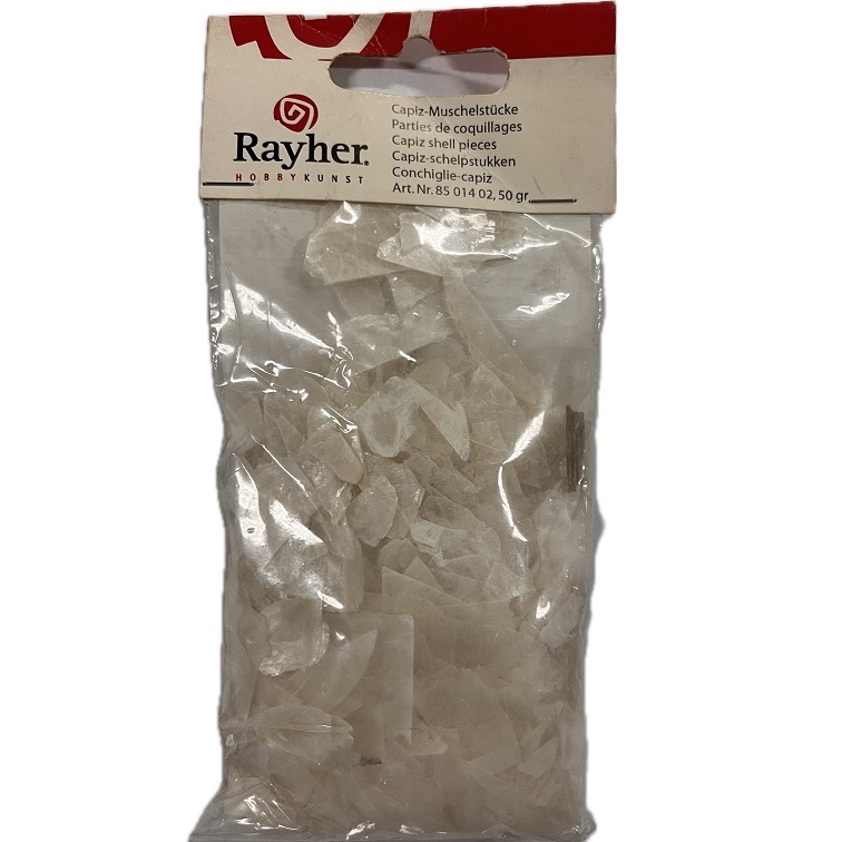 R8501402.jpg RAYHER CAPIZ SHELL PIECES 50G WHITE - Image 1