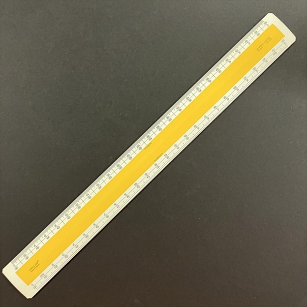 BH0313-70.jpg BLUNDELL HARLING VERULAM SCALE RULER 12IN/300MM No.203 - Image 1